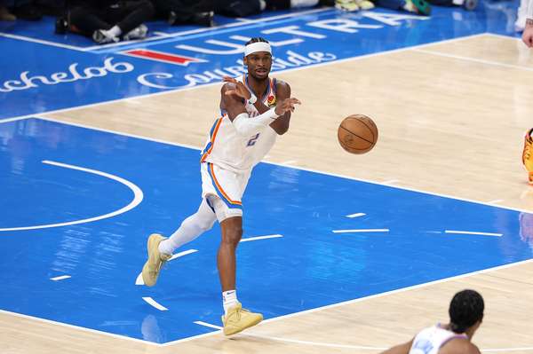 纳什盛赞亚历山大：当代乔丹科比级表现 未来成就不可限量