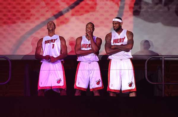 韦德揭秘热火往事：詹姆斯七冠豪言实为更衣室情绪外泄