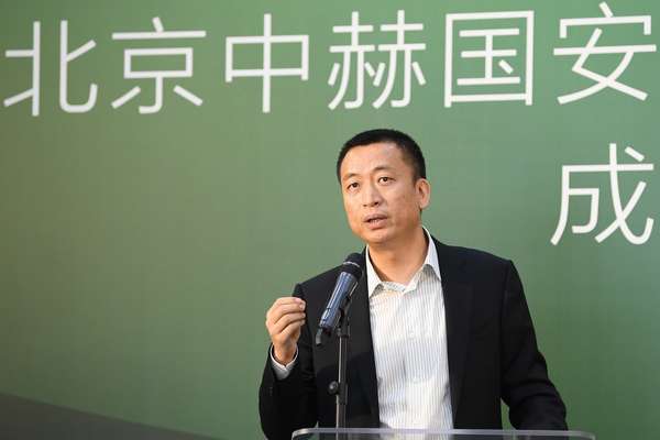 国安新基地启用,周金辉坦言仅为过渡方案,职业化道路任重道远